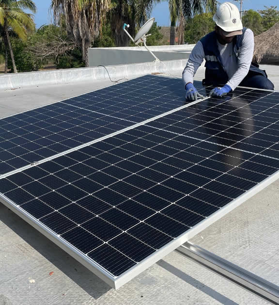Desarrollo de proyectos de instalación de sistemas solares fotovoltaicos